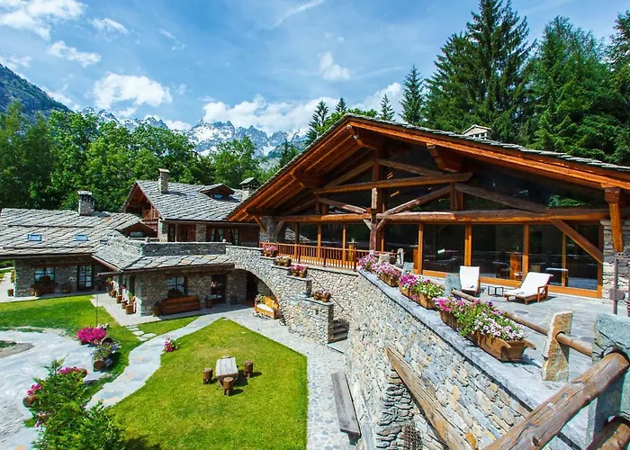 Spa Hotels Resorts Au Coeur Des Neiges Spa & Free E-Bike